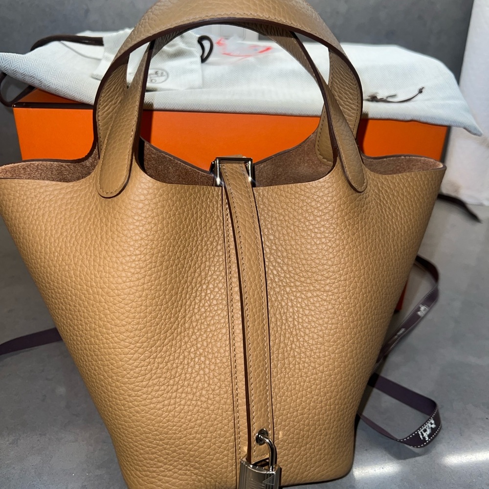 Hermes Picotin 18 Biscuit Palladium haredwarw Tan Pebbled Leather Tote - Picture 5 of 16
